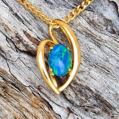 Necklace with Opal